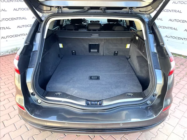 Ford Mondeo 2,0 TDCi,110kW,TITANIUM,serv.k - foto 10
