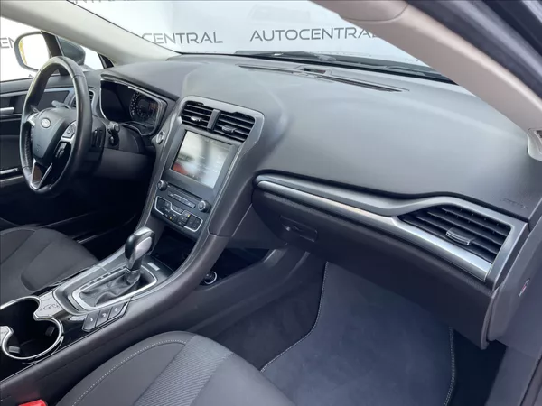 Ford Mondeo 2,0 TDCi,110kW,TITANIUM,serv.k - foto 22