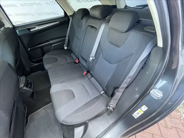 Ford Mondeo 2,0 TDCi,110kW,TITANIUM,serv.k - foto 26