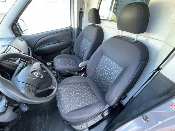 Opel Combo 1,4 i + CNG,88kW,serv.kn. - foto 12