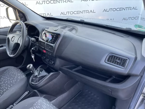 Opel Combo 1,4 i + CNG,88kW,serv.kn. - foto 18