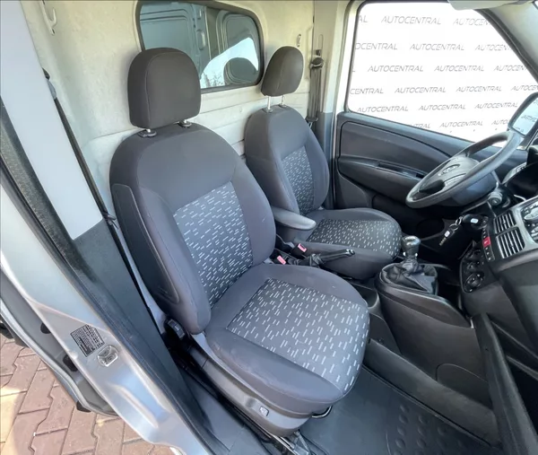 Opel Combo 1,4 i + CNG,88kW,serv.kn. - foto 20