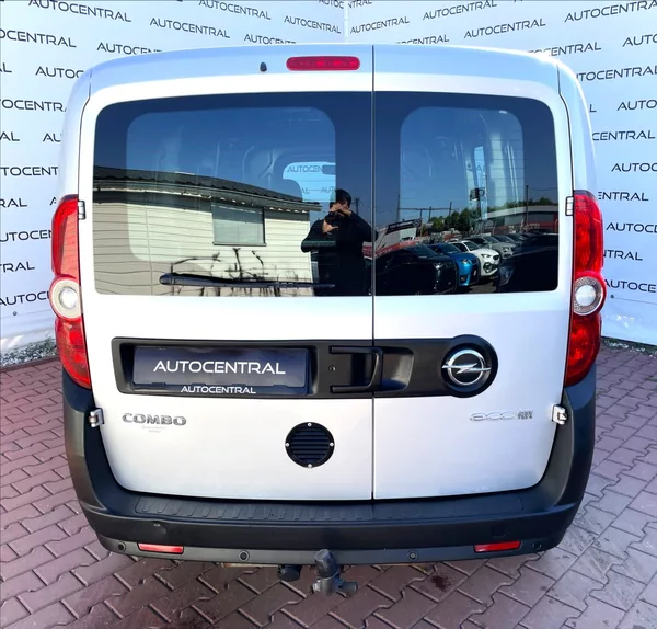 Opel Combo 1,4 i + CNG,88kW,serv.kn. - foto 5
