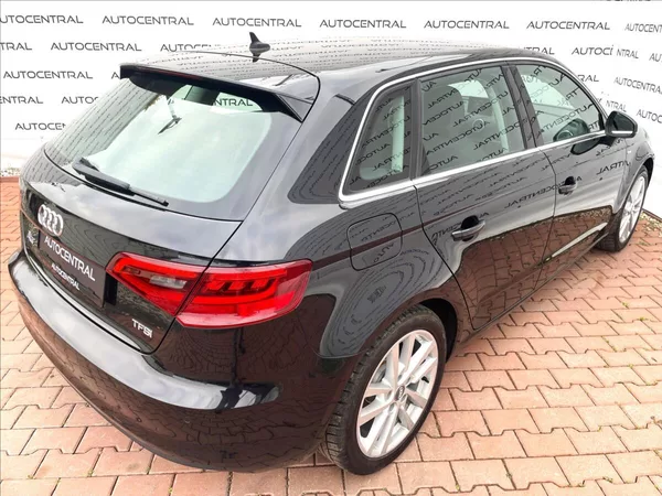 Audi A3 1,4 TFSI S-line 90kw, Navi , - foto 9