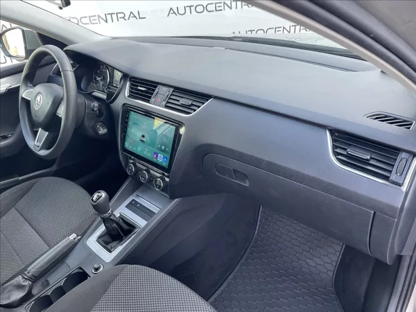 Škoda Octavia 1,2 TSI 81kw 111t.km 1.majitel - foto 17