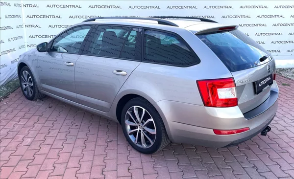 Škoda Octavia 1,2 TSI 81kw 111t.km 1.majitel - foto 6