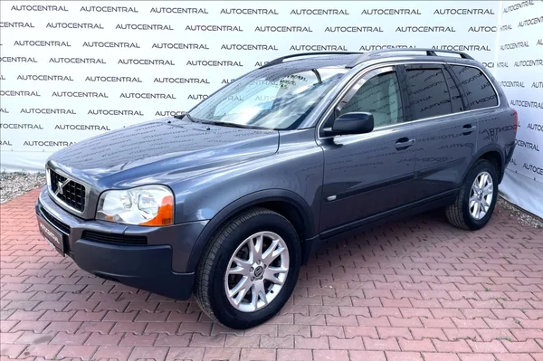Volvo XC90 2,4 D,136kW,4x4,aut. - foto 3