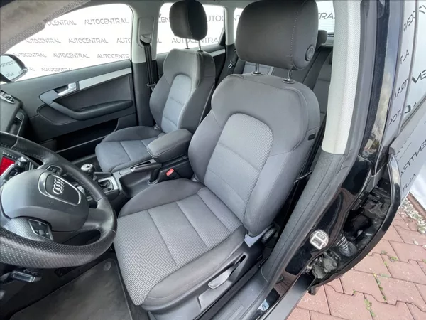 Audi A3 1,2 TFSI Sportback 77kw servis - foto 11
