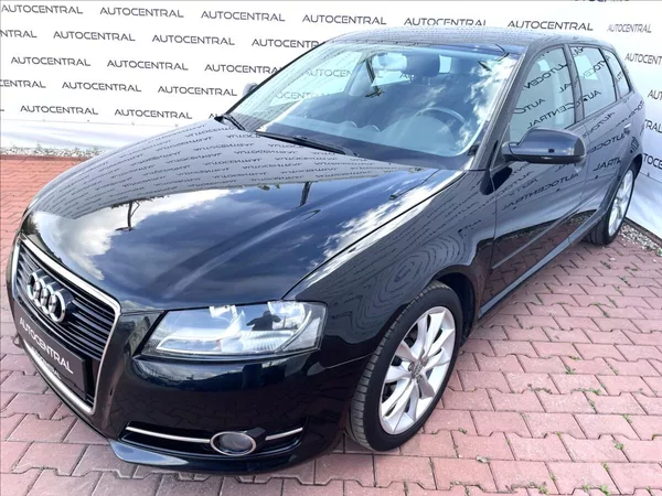 Audi A3 1,2 TFSI Sportback 77kw servis - foto 7