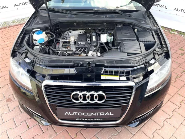 Audi A3 1,2 TFSI Sportback 77kw servis - foto 8