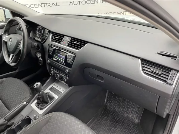Škoda Octavia 1,2 TSI Edition 81kw 113t.km s - foto 18