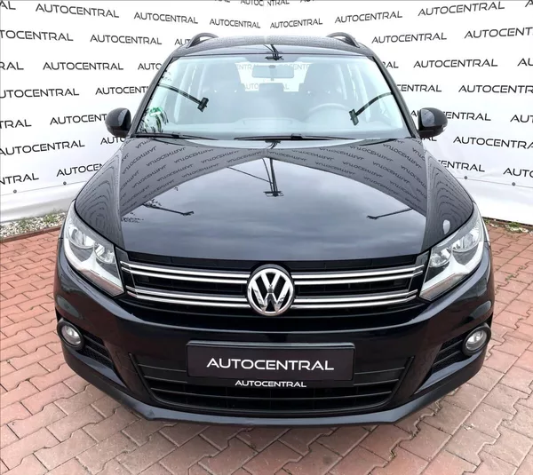 Volkswagen Tiguan 1,4 TSi,90kW,serv.kniha - foto 2