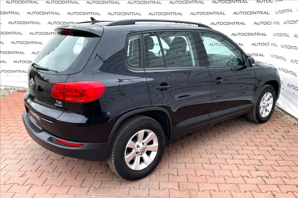Volkswagen Tiguan 1,4 TSi,90kW,serv.kniha - foto 4