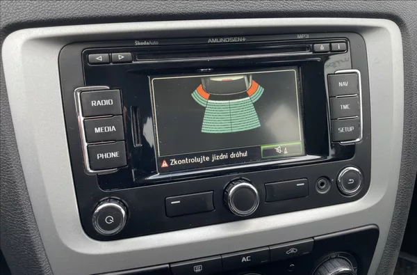 Škoda Octavia 1,4 Tsi Family 90kw , Navi , s - foto 15