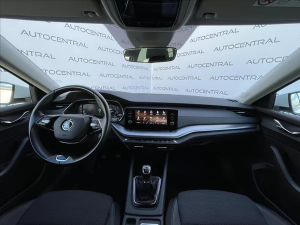 Škoda Octavia 2,0 TDi,85kW,1.maj.,ČR - foto 20