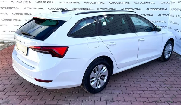Škoda Octavia 2,0 TDi,85kW,1.maj.,ČR - foto 4