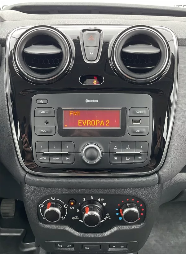 Dacia Dokker 1,6 i,75kW,serv.kn.,1.maj.,ČR - foto 15