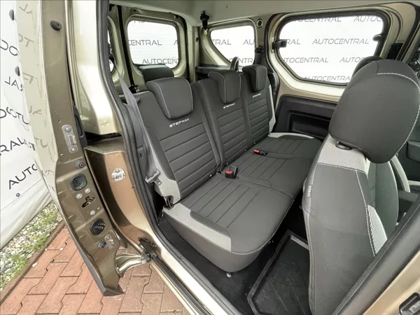 Dacia Dokker 1,6 i,75kW,serv.kn.,1.maj.,ČR - foto 21