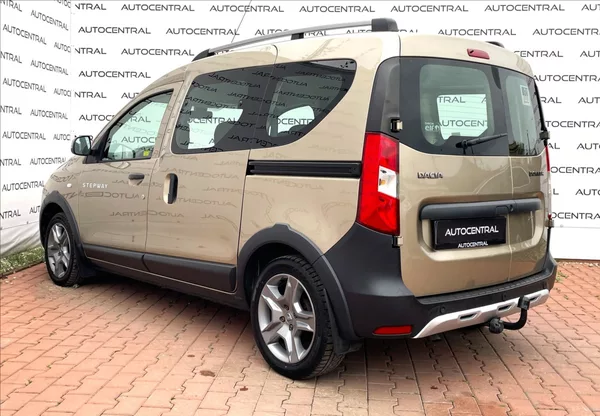 Dacia Dokker 1,6 i,75kW,serv.kn.,1.maj.,ČR - foto 6