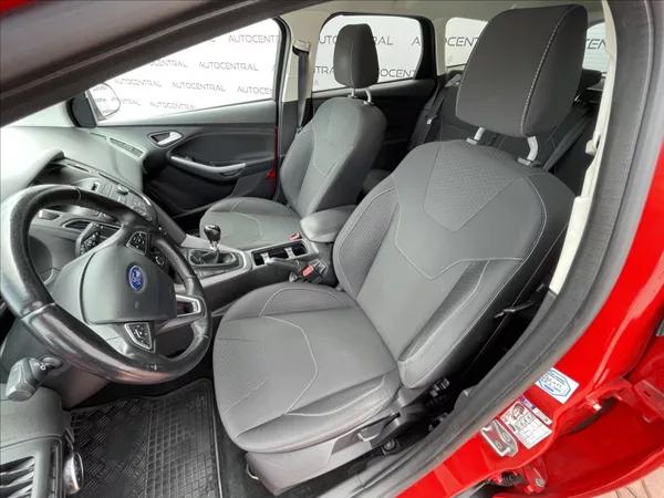 Ford Focus 1,0 i,92kW,ČR,DPH - foto 11