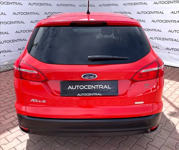 Ford Focus 1,0 i,92kW,ČR,DPH - foto 5