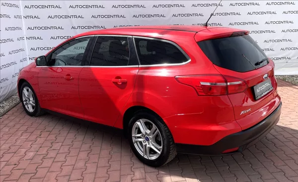 Ford Focus 1,0 i,92kW,ČR,DPH - foto 6