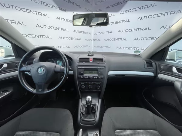 Škoda Octavia 1,8 TSi,118kW,RS paket - foto 15