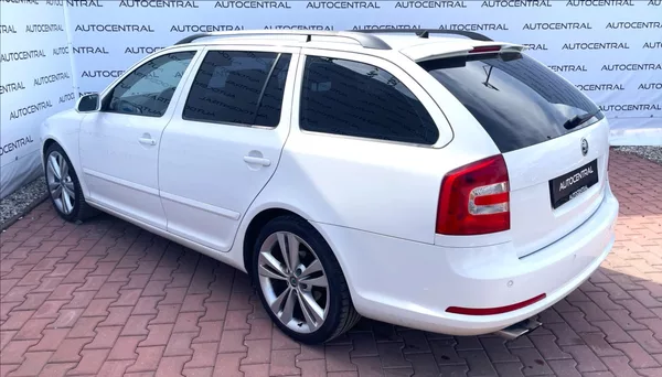 Škoda Octavia 1,8 TSi,118kW,RS paket - foto 6