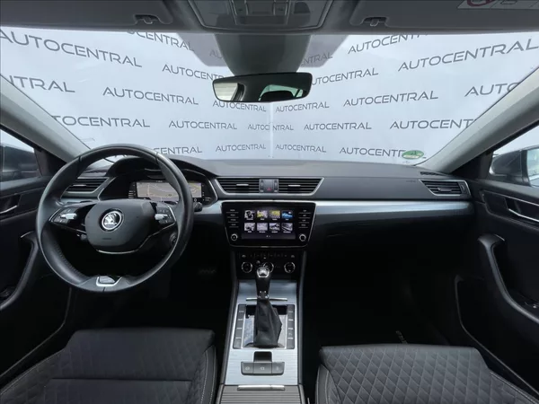 Škoda Superb 2,0 TDI DSG 110kw zachovalé,se - foto 20