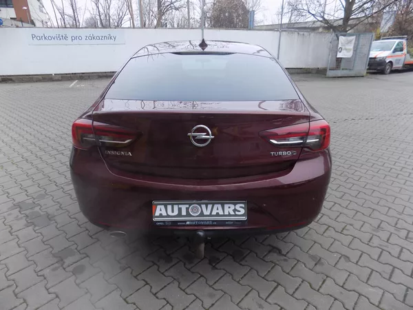 Opel Insignia 2.0 CDTI AUTOMAT - foto 6