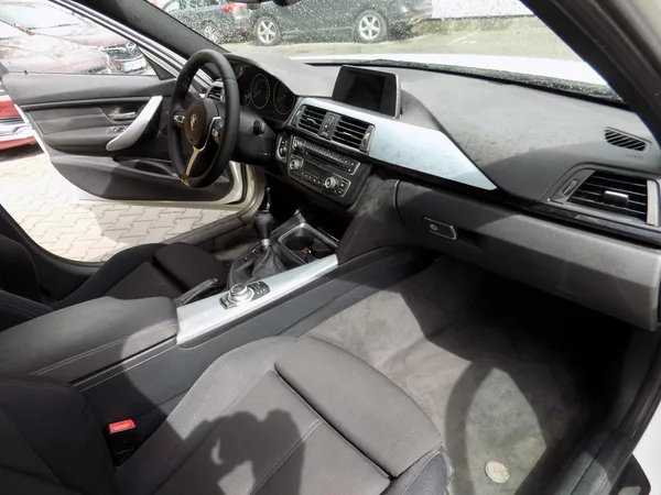 BMW Řada 3 320 D 135 KW - foto 11