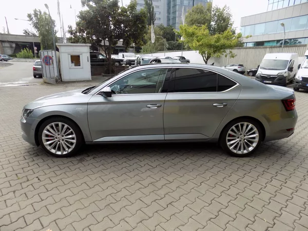 Škoda Superb 2.0 TSi L&K Webasto - foto 4