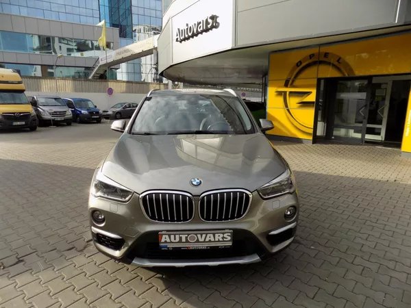 BMW X1 18D X Drive - foto 2