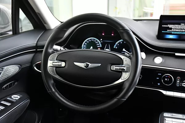 Genesis GV70 2.5T AWD AT8 LUXURY LINE - foto 27