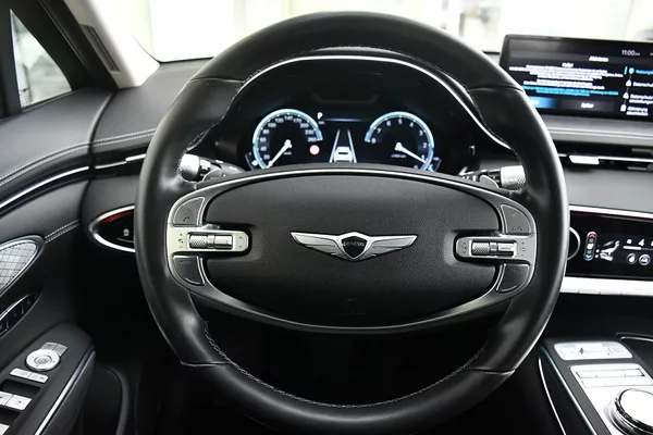Genesis GV70 2.5T AWD AT8 LUXURY LINE - foto 30