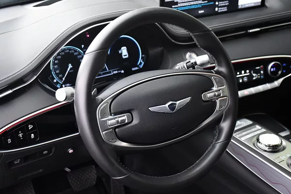 Genesis GV70 2.5T AWD AT8 LUXURY LINE - foto 8