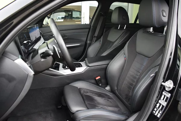 BMW Řada 3 320D xDrive M-SPORT ČR 1.M - foto 13
