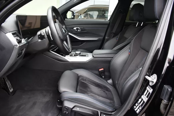 BMW Řada 3 320D xDrive M-SPORT ČR 1.M - foto 14