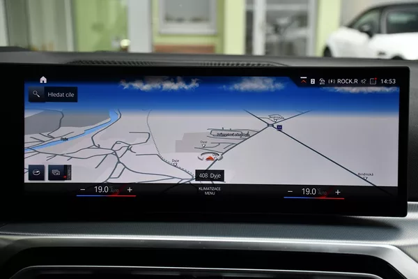 BMW Řada 3 320D xDrive M-SPORT ČR 1.M - foto 27