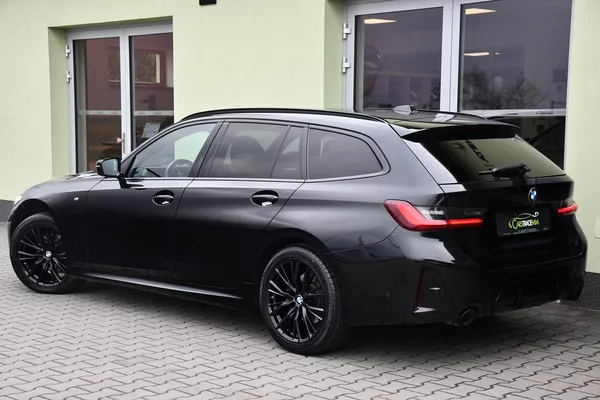 BMW Řada 3 320D xDrive M-SPORT ČR 1.M - foto 3