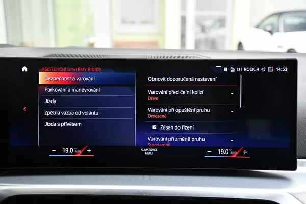 BMW Řada 3 320D xDrive M-SPORT ČR 1.M - foto 32