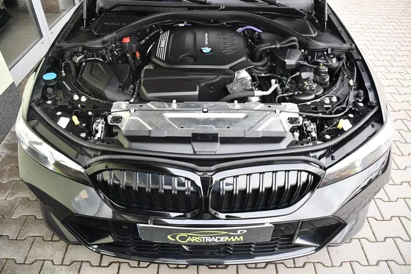 BMW Řada 3 320D xDrive M-SPORT ČR 1.M - foto 46