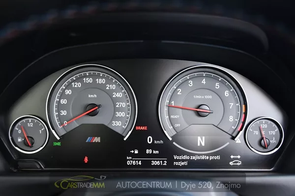 BMW M4 HUD - foto 33