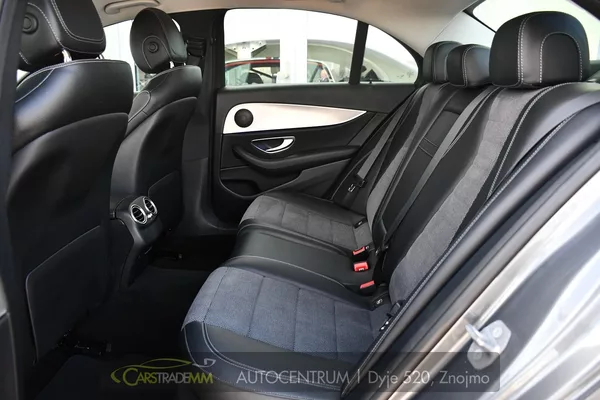 Mercedes-Benz Třídy E 250CGi LED PDC NAVI - foto 12
