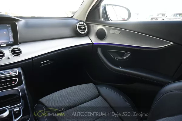 Mercedes-Benz Třídy E 250CGi LED PDC NAVI - foto 22