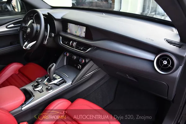 Alfa Romeo Stelvio 2.0T 16V 206kW VELOCE AT8 Q4 - foto 14