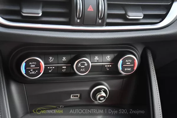 Alfa Romeo Stelvio 2.0T 16V 206kW VELOCE AT8 Q4 - foto 29