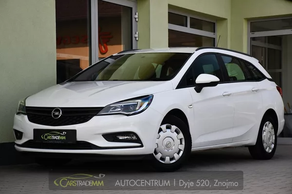 Opel Astra 1.6CDTi CARPLY NAVI