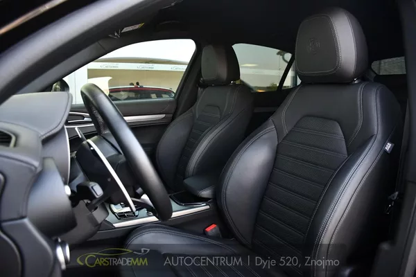 Alfa Romeo Stelvio 2.2D 16V 154kW Veloce AT8-Q4 - foto 11