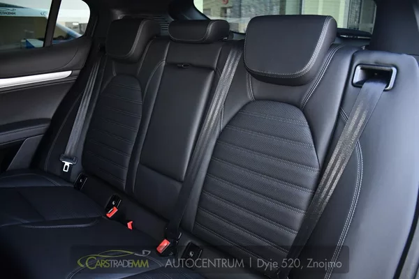 Alfa Romeo Stelvio 2.2D 16V 154kW Veloce AT8-Q4 - foto 14